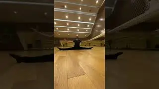 Зубарев сел на шпагат