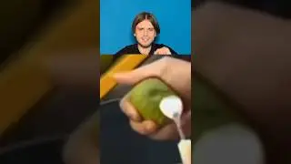 Простой способ почистить мандарин