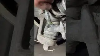 Lifehack: Greasing a Ball Joint Without Replacing It! 