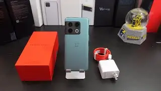OnePlus 10 Pro Emerald Green Unboxing and First Impressions