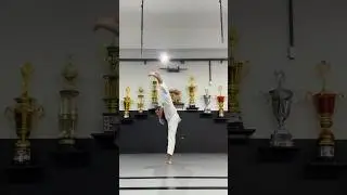 de novo no ritmo🥋🦵#karate
