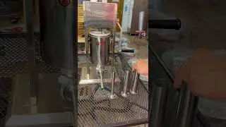 Вертикальный колбасный шприц Hakka SV-3 - 3л.