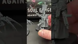 Primaris Azrael Has a Neck Pillow 🤣 For Taking Naps!