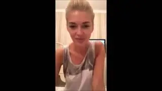 Эрика Герцег из группы ВИА ГРА отвечает на вопросы в periscope.mp4