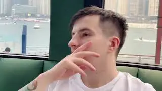 Злой делает заказ в ресторане😂😂😂