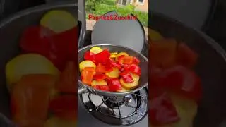 Paprika & Yellow Zucchini #asmr #asmrsounds  #yummy #healthy #vegetables #paprika #zucchini #gulay
