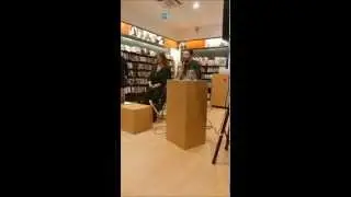 Nesli #AndràTuttoBene In store tour- Feltrinelli Catania 5/03/2015 parte 11