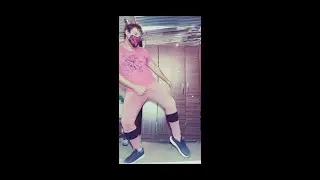 Video de Tik Tok: Bailando Tucked de Katy Perry