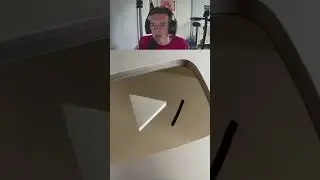 Des CAMÉRAS dans le TROPHÉE YOUTUBE ?!😱 (J’y crois pas vraiment) 