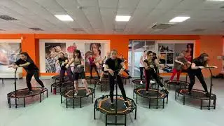 Джампинг (фитнес на батутах)