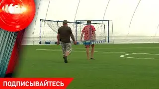 Футбольная тренировка закончилась реанимацией для мальчика; спиленное дерево упало на голову мужчине