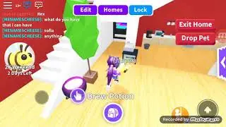Roblox: MAKING A NEON BEE ON ADOPT ME!?