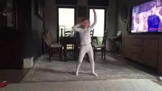 После хорошего дня , хороший танец самовыражает!