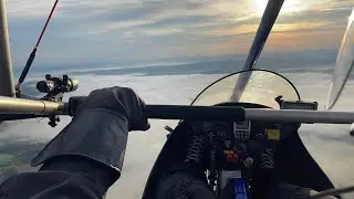Let motorovým rogalem