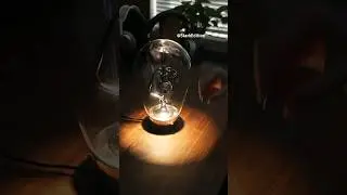 Lamp look like a vintage lamp.