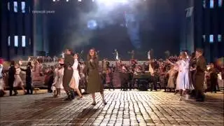 Юлия Савичева - Синий платочек (торжественный концерт ко Дню Великой Победы)