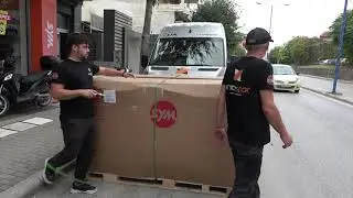 unboxing 4 boxes with SYM Symphony 125 silver color 2021