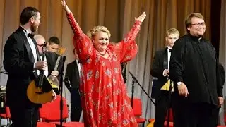 Народная Артистка России Надежда Крыгина выступила в Луганске