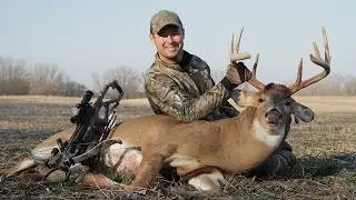 Incredible Crossbow Hunt for Mature Whitetail Deer | Canada in the Rough