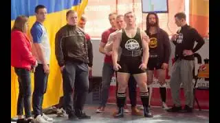 Сильный парень из Днепропетровска 18 лет(Максим Самойленко)