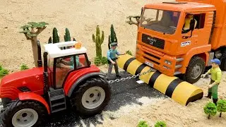 Traktörler çöp kamyonlarına destek oluyor