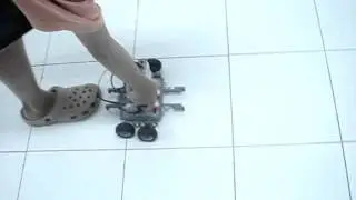 Mindstorm Nxt Robot speeds up with gears.