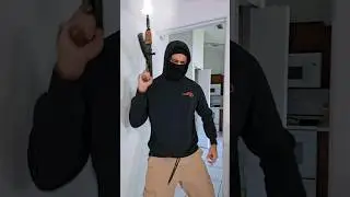 Robber didn't see it coming