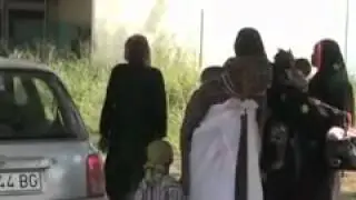 Война с Исламом. Беженцы выходят из г.Банги