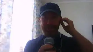 Караоке онлайн. Алексей Чумаков - Тут И Там (b-track.com)