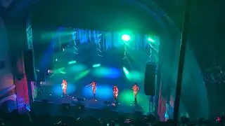 KISS OF LIFE - KISS ROAD Tour (Live) Performance @ Moore Theatre Seattle fancam (Part 3)