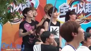[Fancam focus on Lay] EXO-M filming Chinese program 全力以赴