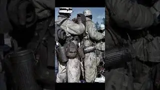 Немецкая каска в зимнем окрасе! Шикарный сохран! 