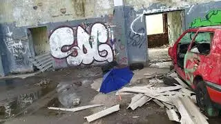79тый танковый полк, в Рослау. Вандализм, граффити и полная разруха.