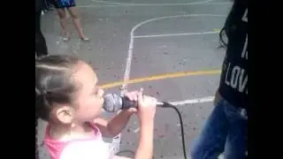 QUE SUFRA QUE CHUPE Y QUE LLORE CANTADA POR MILI CORREA Y KAROL FLOW
