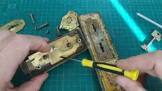 Замок столетней давности от банковской ячейки  Wertheim / 