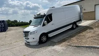 Миллиметровый спуск))) Доставка на завод Toyota. Дальнобой на Спринтер в США.