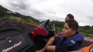Sea doo Gti 130 se  vs  mega bass Classic evinrude 150 etec