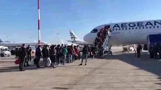 Flüchtlinge aus Moria. Aus den 3jährigen Mädchen wurden männliche Jugendliche.
