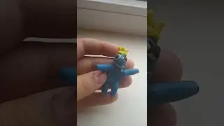 синий радужный друг