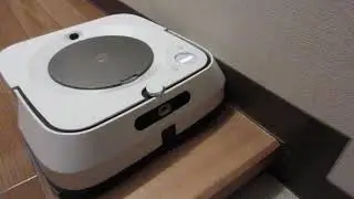 アイロボットブラーバ ジェットm6（iRobot Braava Jet m6）で壁際の床拭きの様子