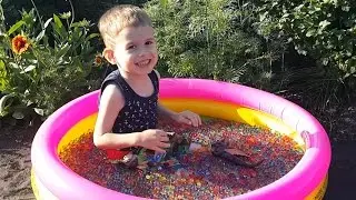 Челлендж ищем игрушки и сладости в шариках Орбиз / Challenge looking for toys and sweets in Orbeez