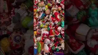 рождественская елка Кайли Дженер