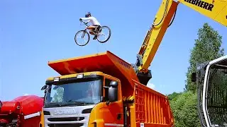 шоу VELOJUMP на презентации Scania