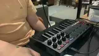 Review Akai MPK Mini | Cover song Industry Baby