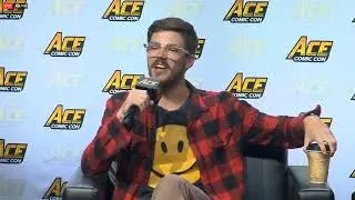 Grant Gustin at ACE Comic Con || Funny Moments / Crack video