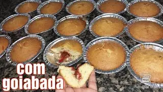 Fiz 15 Bolos Com 400g de Farinha de trigo 🍰 bolo inglês recheado com goiabada