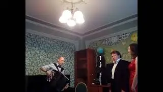 Русская народная песня "Вдоль по улице метелица метет..."