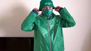 Что выдают курьеру в офисе при устройстве курьером в Delivery Club. Обзор формы, сумки и т.д