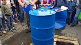 Гарик Харламов: как расплющить бочку с помощью воды?