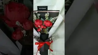 CONTOH BUKET BUNGA ARTIFICIAL WARNA MERAH  SEDERHANA DAN CANTIK HARGA 30 RIBUAN